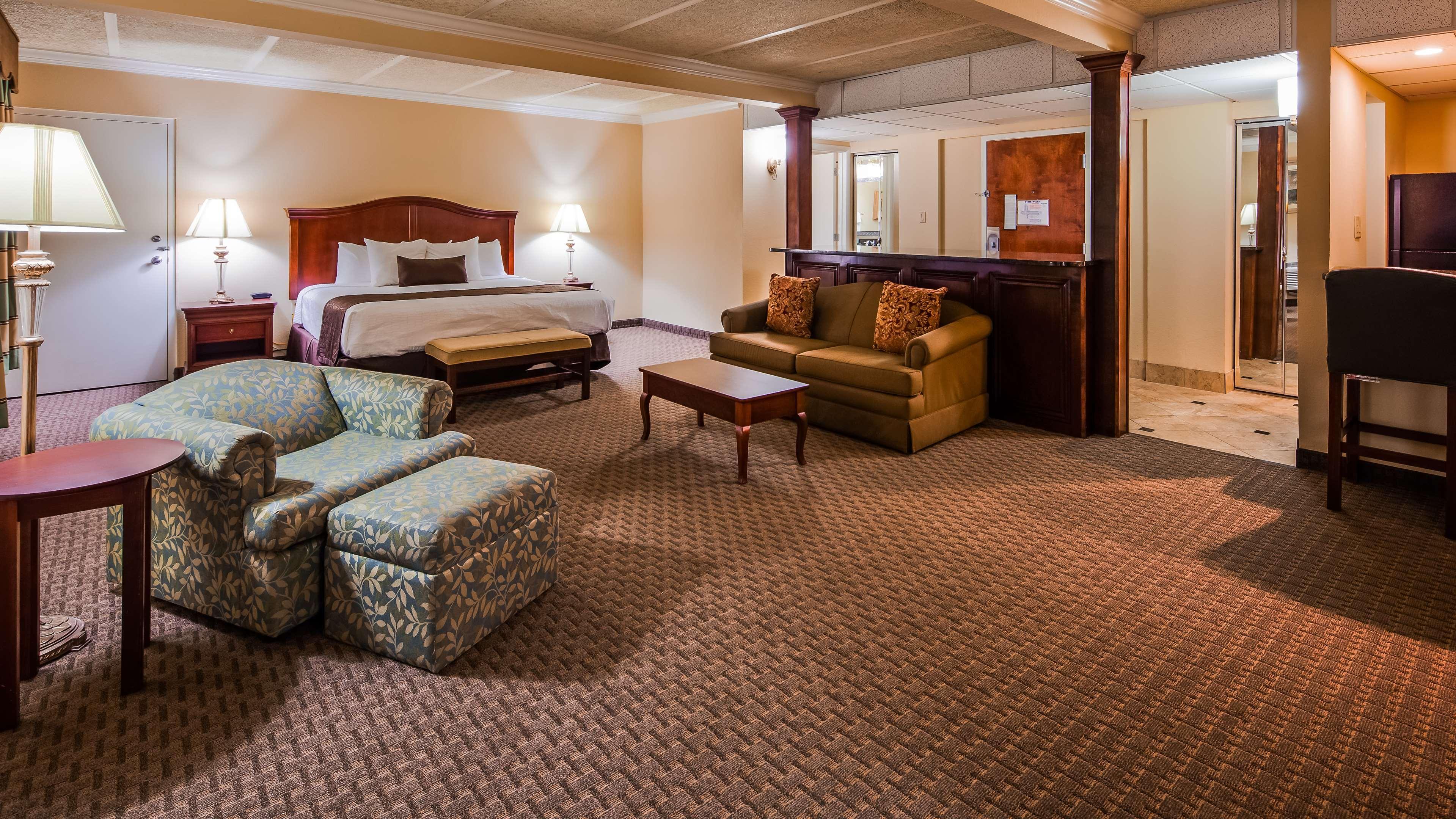 Best Western Plus Burlington Buitenkant foto