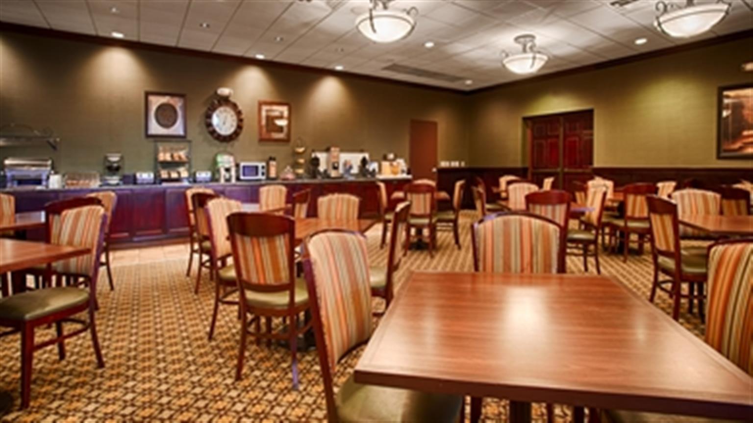 Best Western Plus Burlington Buitenkant foto
