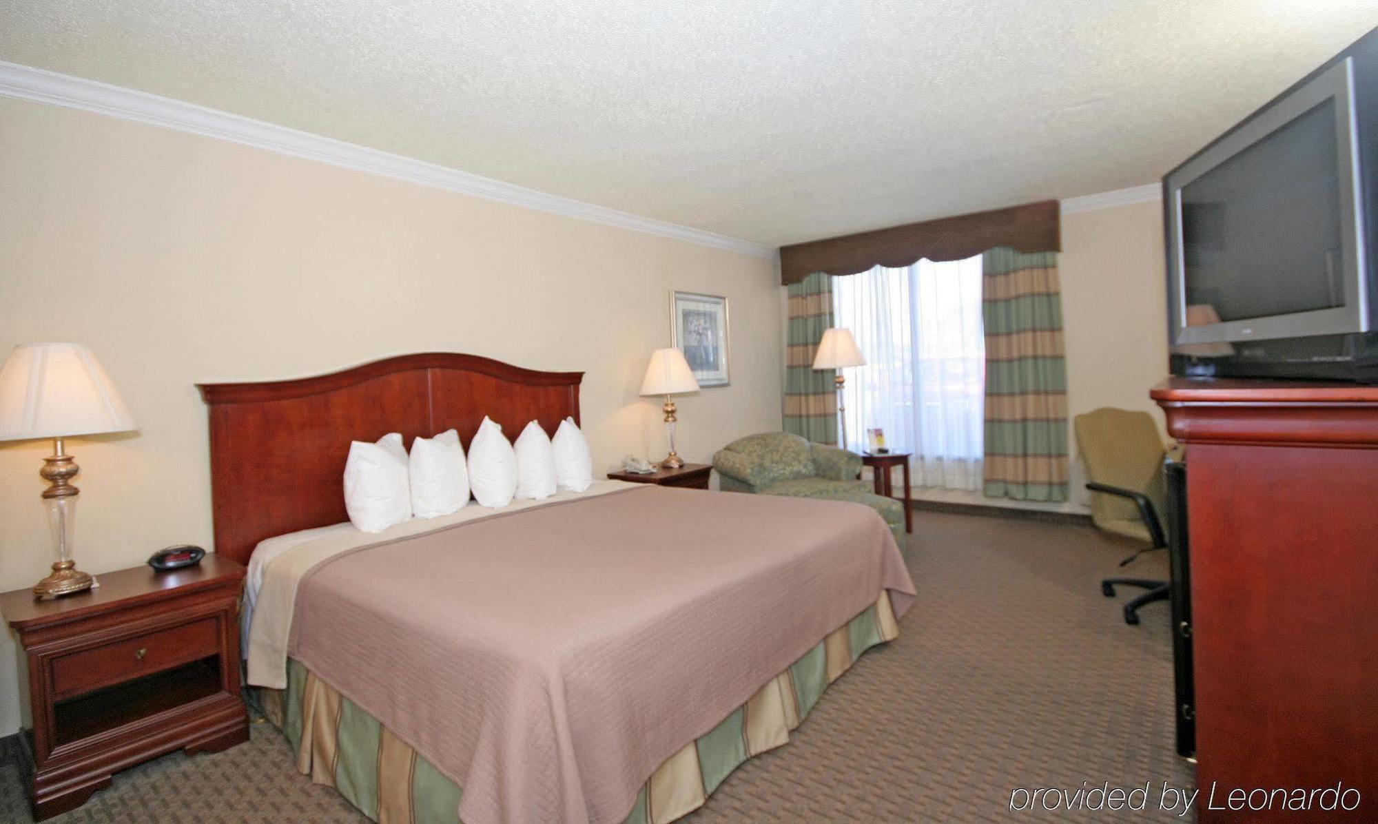Best Western Plus Burlington Buitenkant foto